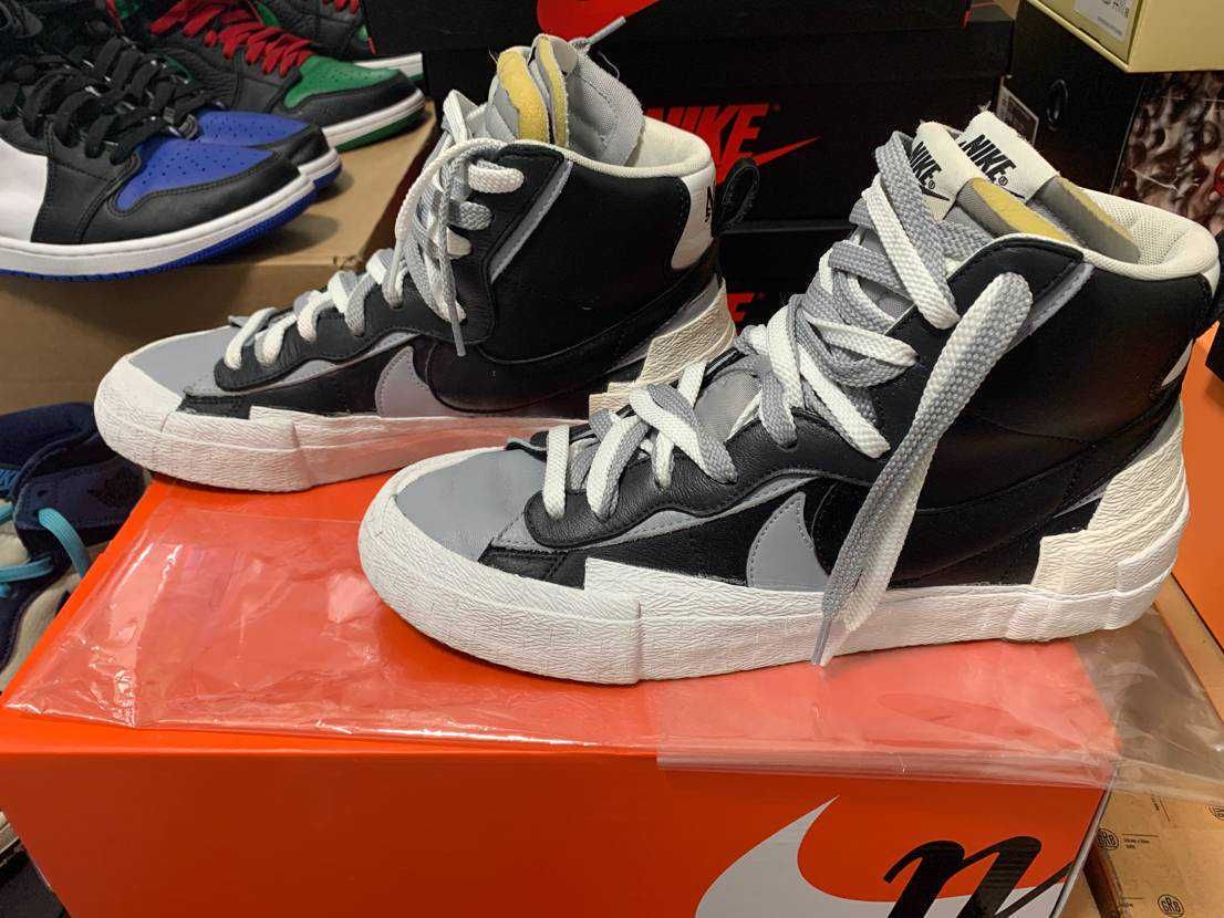 sacai × NIKE BLAZER MID "BLACK/WOLF GREY/WHITE"