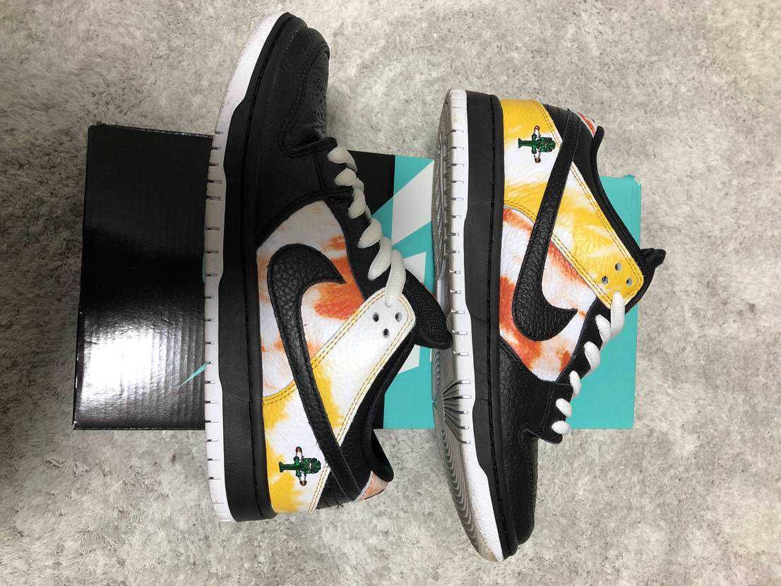 Nike SB Dunk Low "Raygun Tie-Dye/Black"