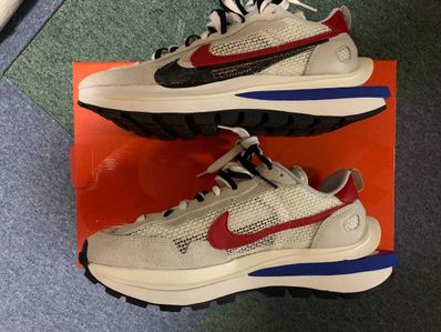 sacai × Nike Vapor Waffle "Royal Fuchsia"