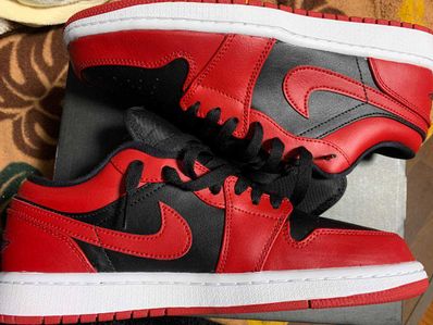 Nike Air Jordan 1 Low "Varsity Red"