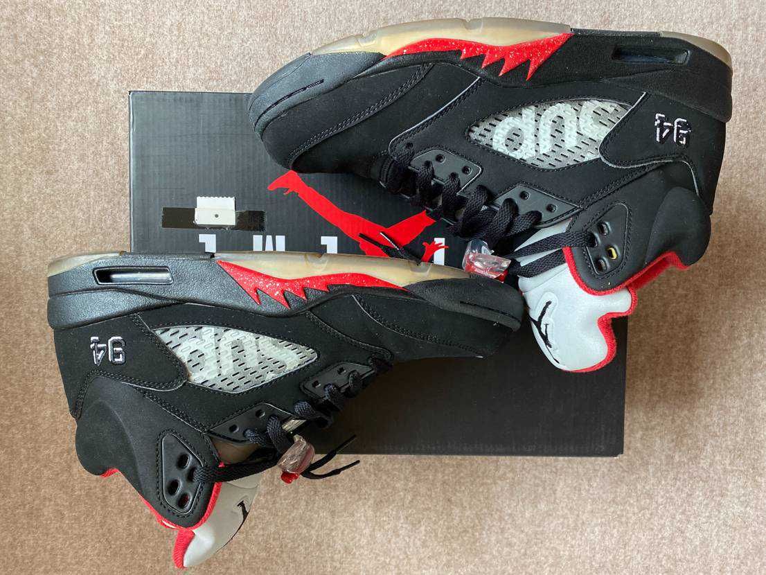 Supreme × Nike Air Jordan 5 Retro "Black"