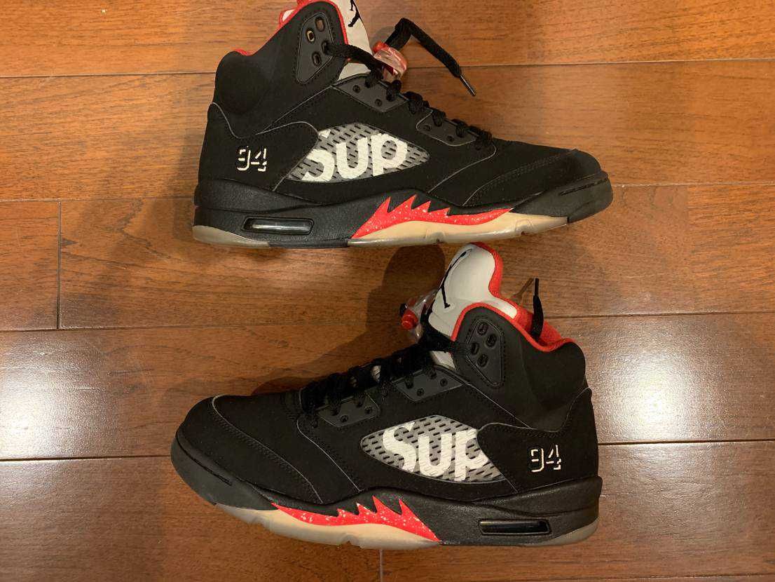 Supreme × Nike Air Jordan 5 Retro "Black"