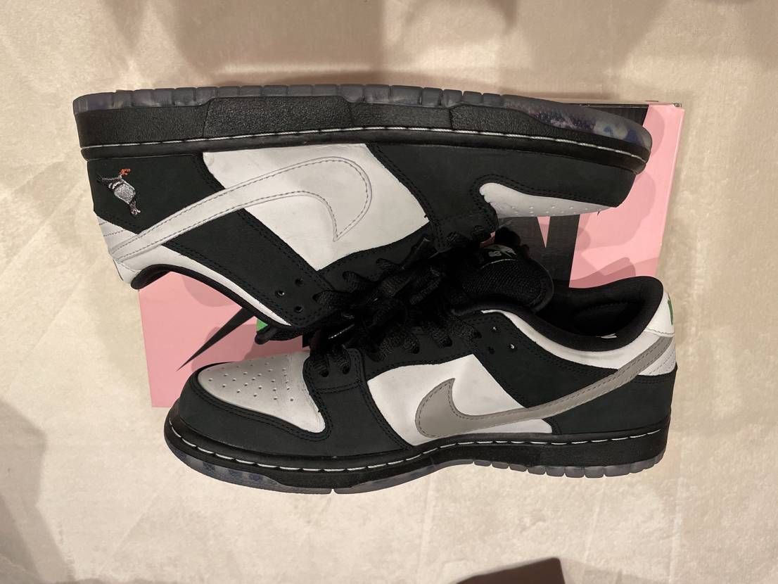 STAPLE × Nike SB Dunk Low "Pigeon Black/White"