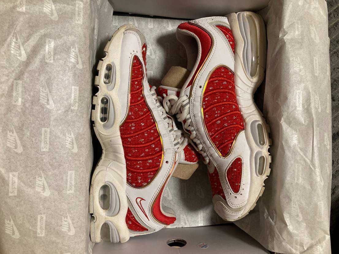Supreme × Nike Air Max Tailwind 4 "Red"