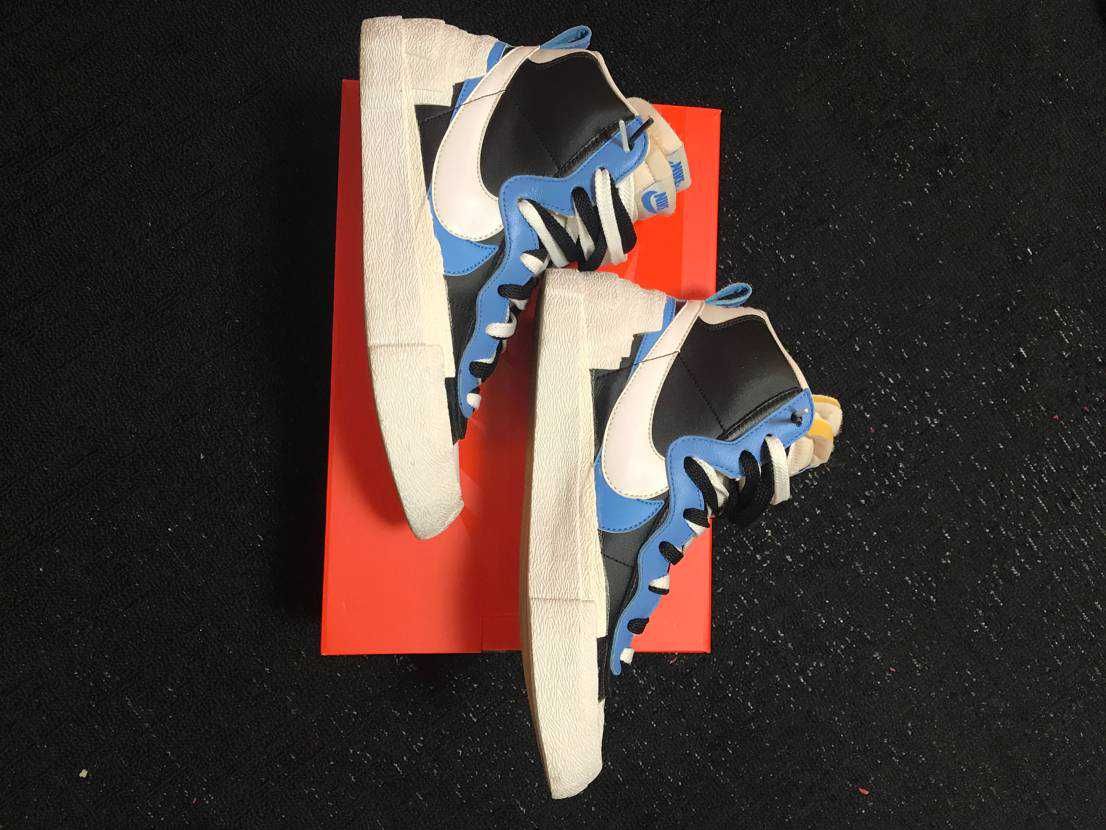 sacai × NIKE BLAZER MID "BLACK / BLUE"