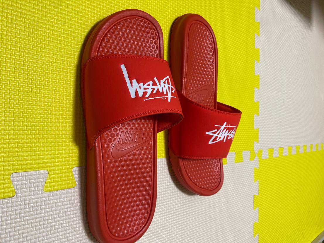 STUSSY × NIKE BENASSI SLIDE "RED"