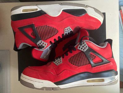 Nike Air Jordan 4 Retro "Toro Bravo"