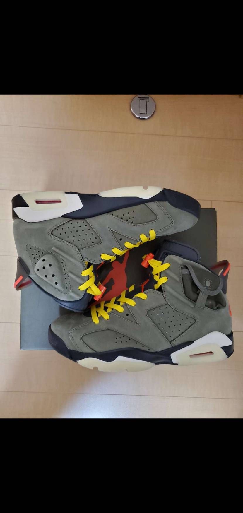 Travis Scott × Nike Air Jordan 6 Retro "Medium Olive"