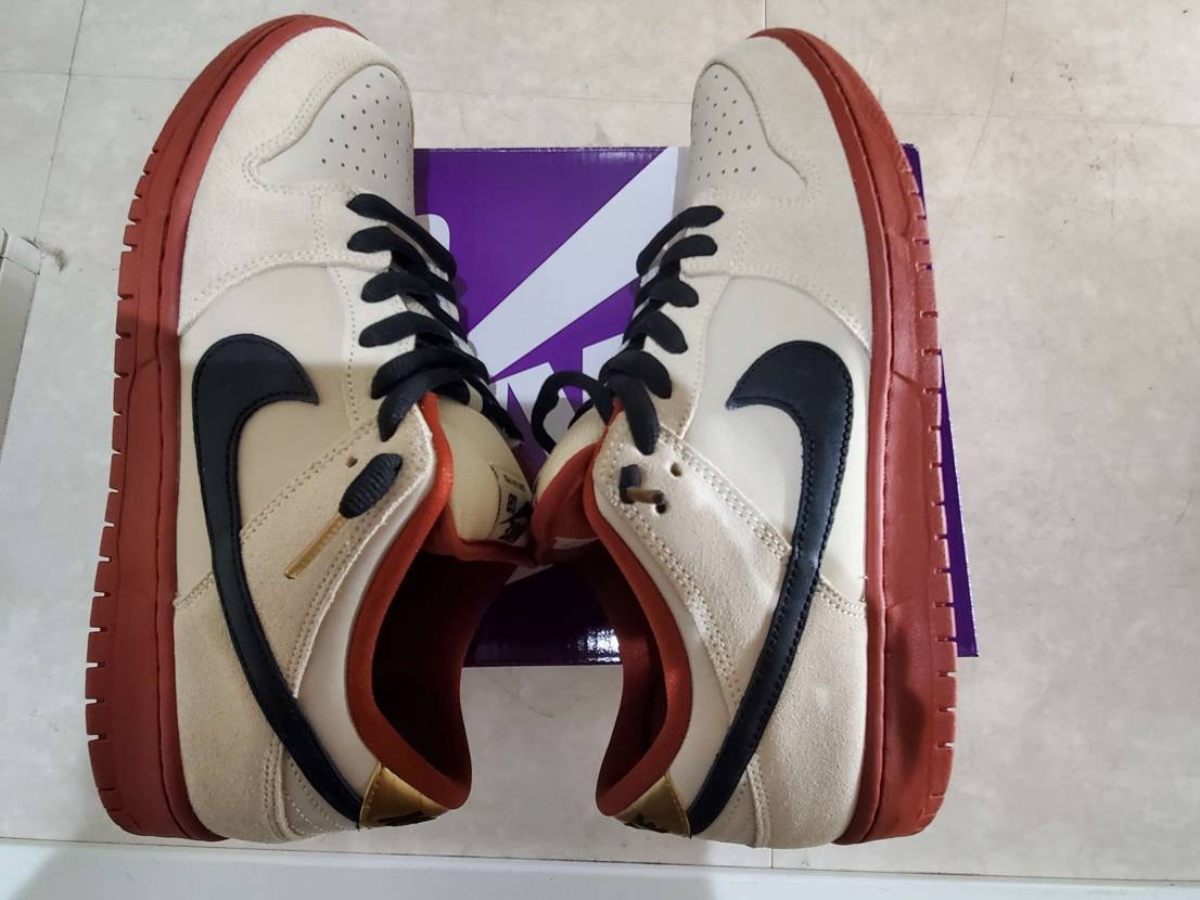 Nike SB Dunk Low Pro "Hennessy"