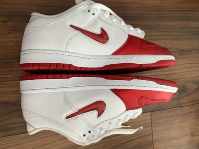 Supreme × Nike Dunk Low "Varsity Red/White"