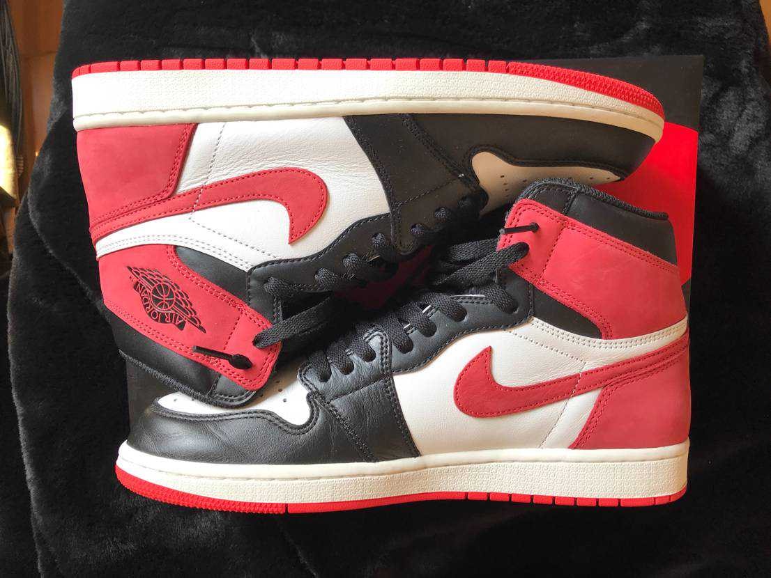 NIKE AIR JORDAN 1 RETRO HIGH "TRACK RED"