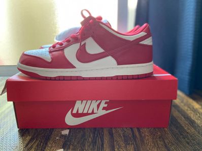 Nike Dunk Low SP "White and University Red"