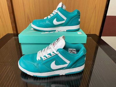 Supreme × Nike SB Air Force 2 Low "New Emerald"