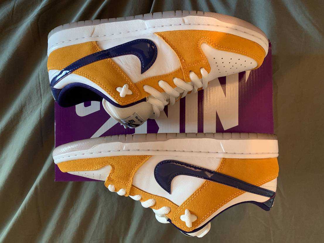 Nike SB Dunk Low "Laser Orange"