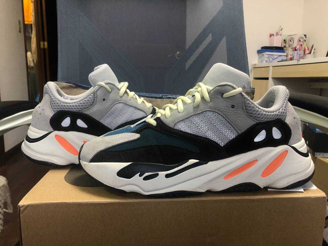 adidas YEEZY Boost 700 "Wave Runner"