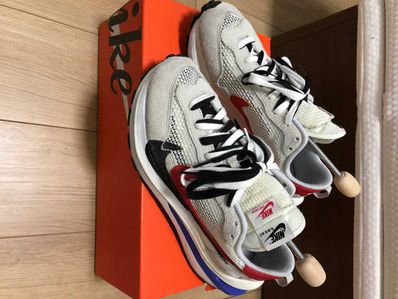 sacai × Nike Vapor Waffle "Royal Fuchsia"