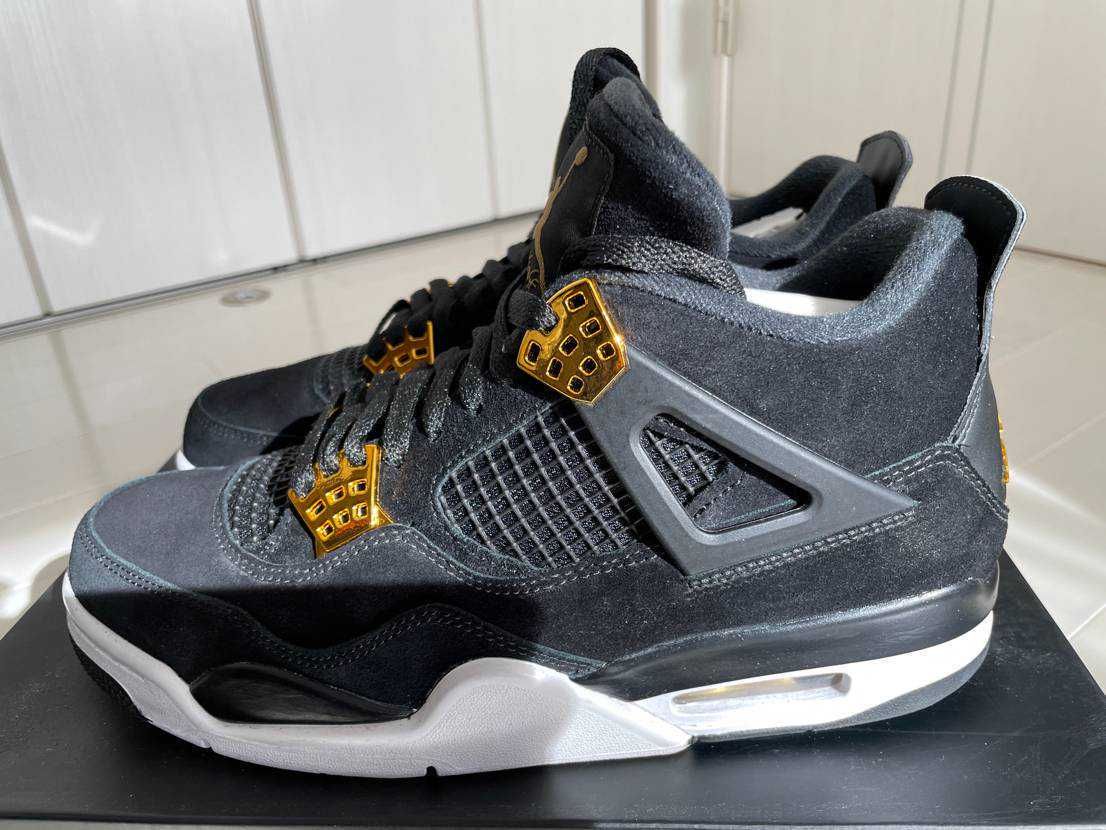 NIKE AIR JORDAN 4 RETRO "ROYALTY"