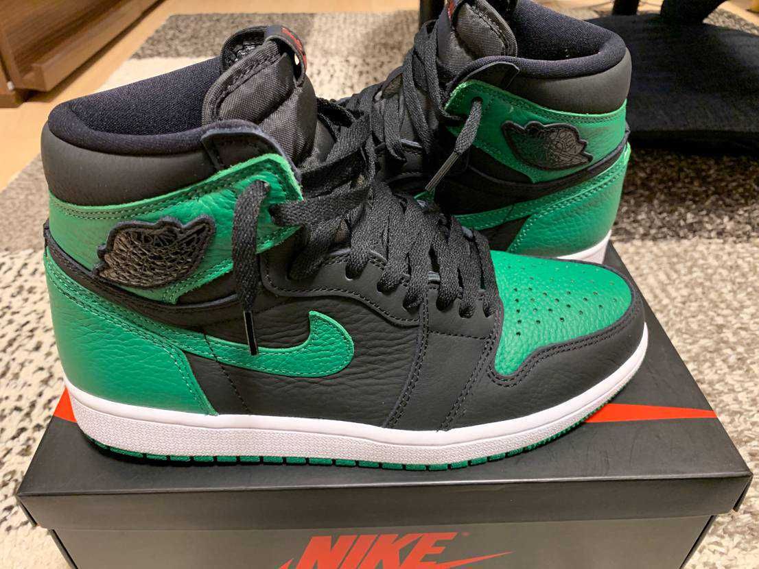Nike Air Jordan 1 Retro High OG "Black/Pine Green" (2020)      