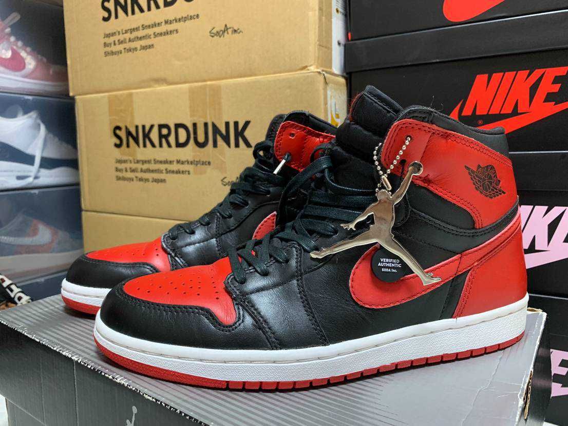 Nike Air Jordan 1 Retro High "Black Varsity Red/Bred"(2001)