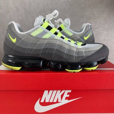 Nike Air Vapormax 95 "Neon"