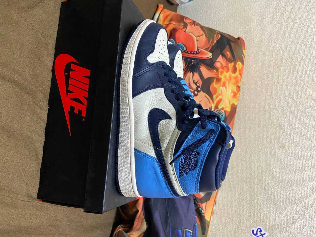 Nike Air Jordan 1 Retro High OG "Obsidian/University Blue"