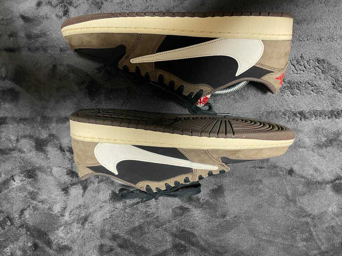 Travis Scott × Nike Air Jordan 1 Low OG SP-T  "Black/Dark Mocha"