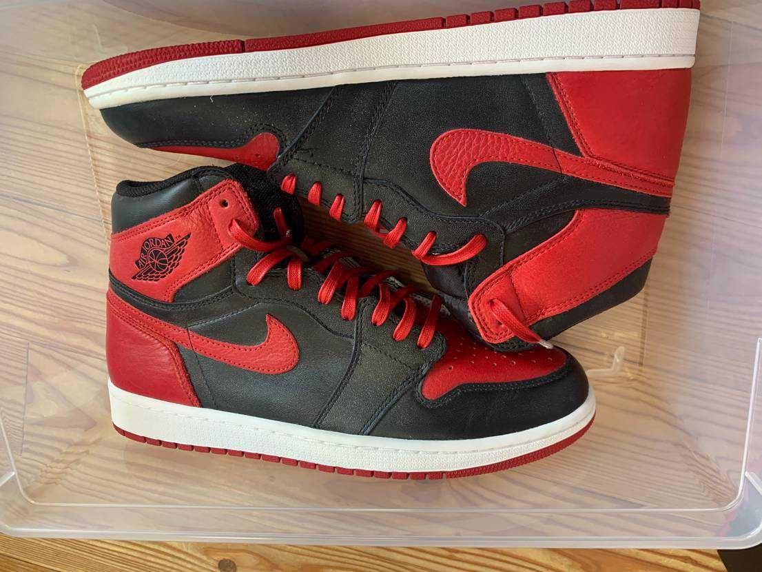 Nike Air Jordan 1 Retro High OG "Bred/Banned" (2016)