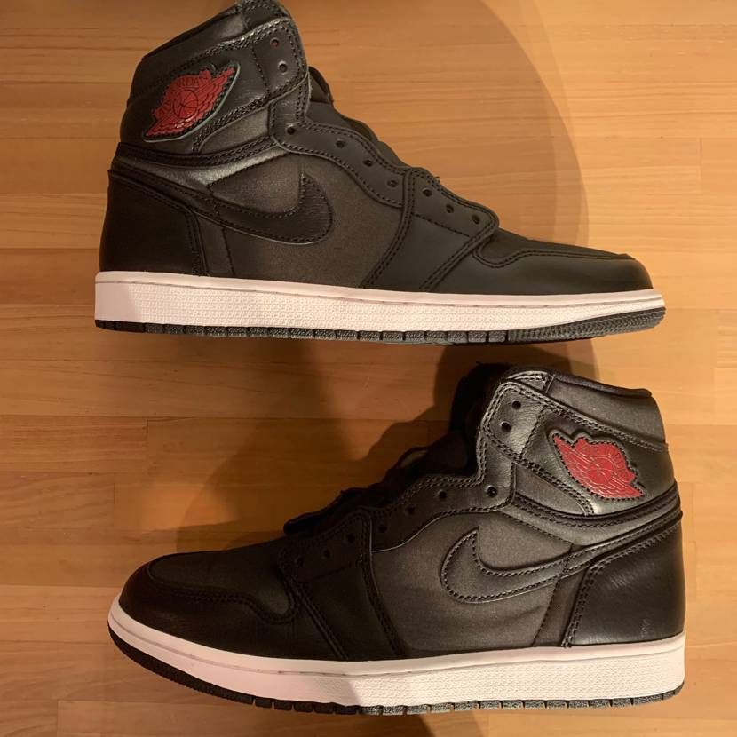 Nike Air Jordan 1 Retro High OG "Black/Metallic Silver/Gym Red"  