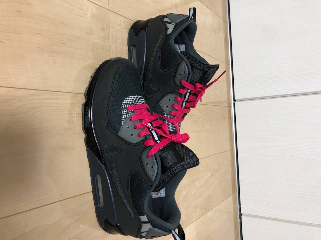 UNDEFEATED × Nike Air Max 90 "Black/Rush Pink"