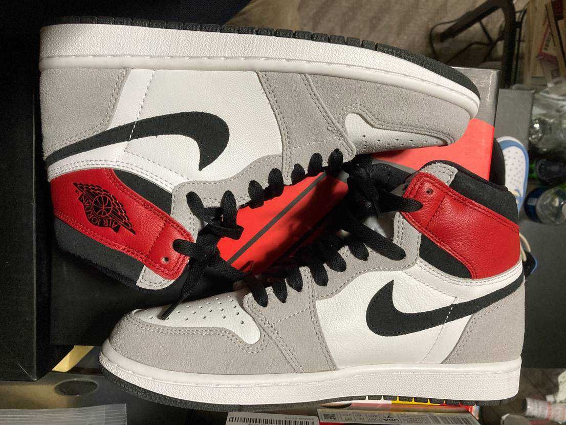 Nike Air Jordan 1 High OG "White/Black/Light Smoke Grey"