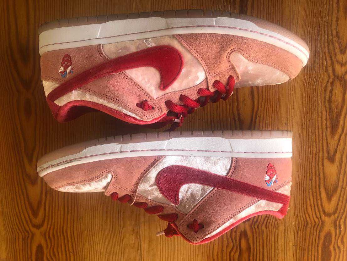 Strangelove × Nike SB Dunk Low "Valentine’s Day"