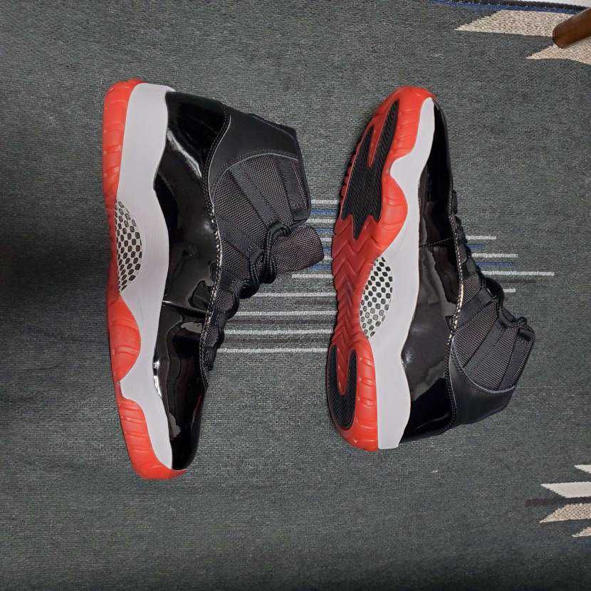 Nike Air Jordan 11 Retro "Bred"