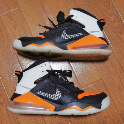 Nike Jordan Mars 270 "Shattered Backboard"
