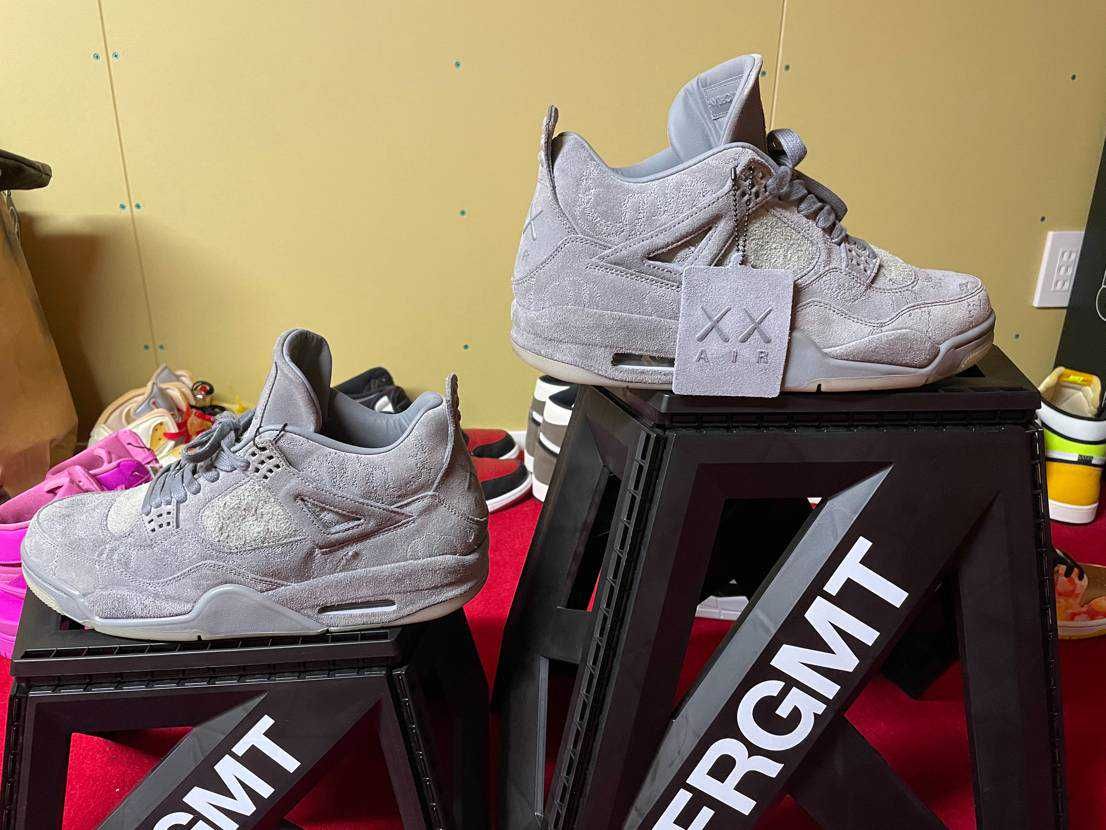 KAWS × Nike Air Jordan 4 Retro "Grey"