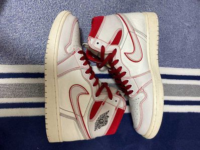 Nike Air Jordan 1 Retro High OG "Sail/University Red"
