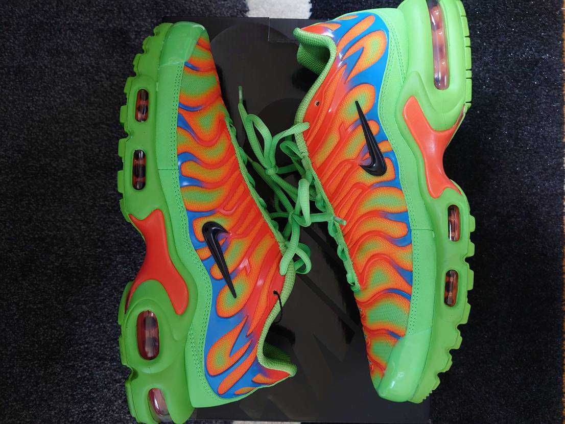 Supreme × Air Max Plus TN "Mean Green"