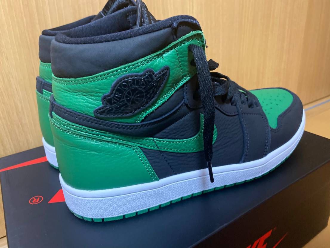 Nike Air Jordan 1 Retro High OG "Black/Pine Green" (2020)      