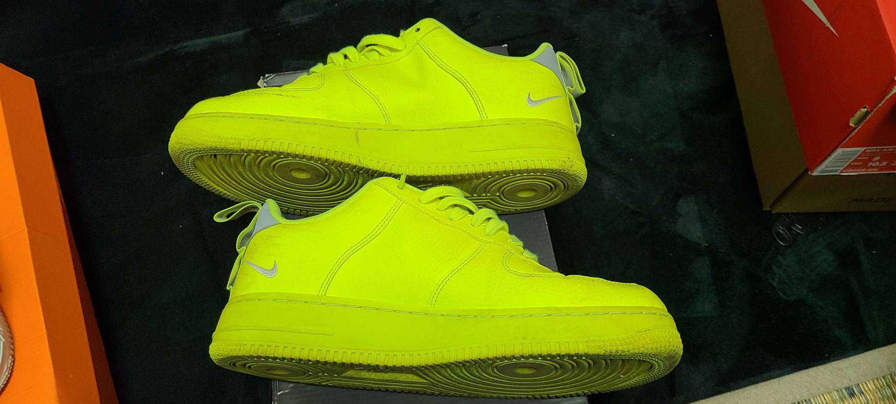 Nike Air Force 1 Low Utility "Volt/White/Black/Wolf Grey"