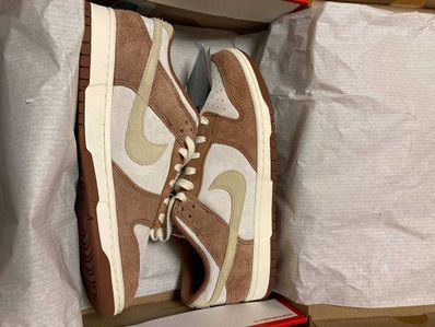 Nike Dunk Low PRM "Medium Curry"