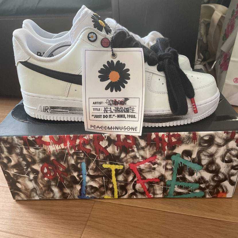 PEACEMINUSONE × Nike Air Force 1 Low "Para-noise/White/Black" / G-DRAGON