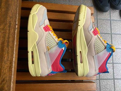 UNION × Nike Air Jordan 4 SP "Guava Ice/Light Fusion Red"