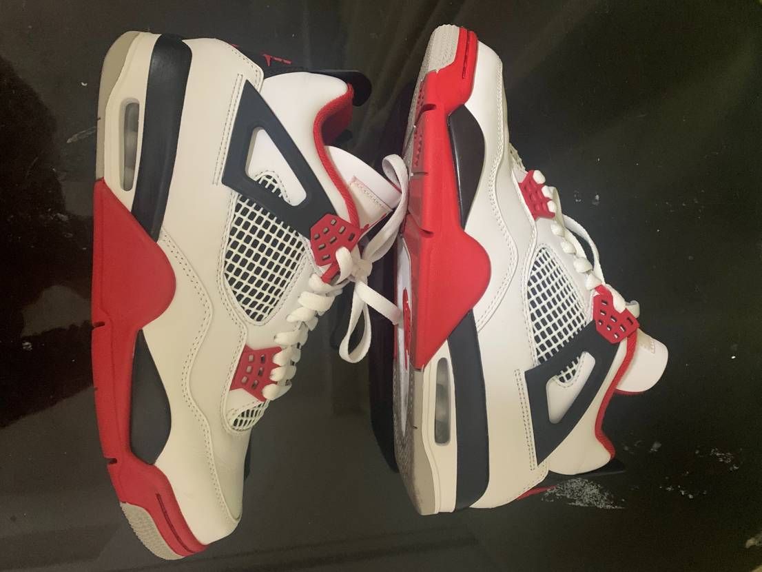 Nike Air Jordan 4 Retro OG "Fire Red" (2020)