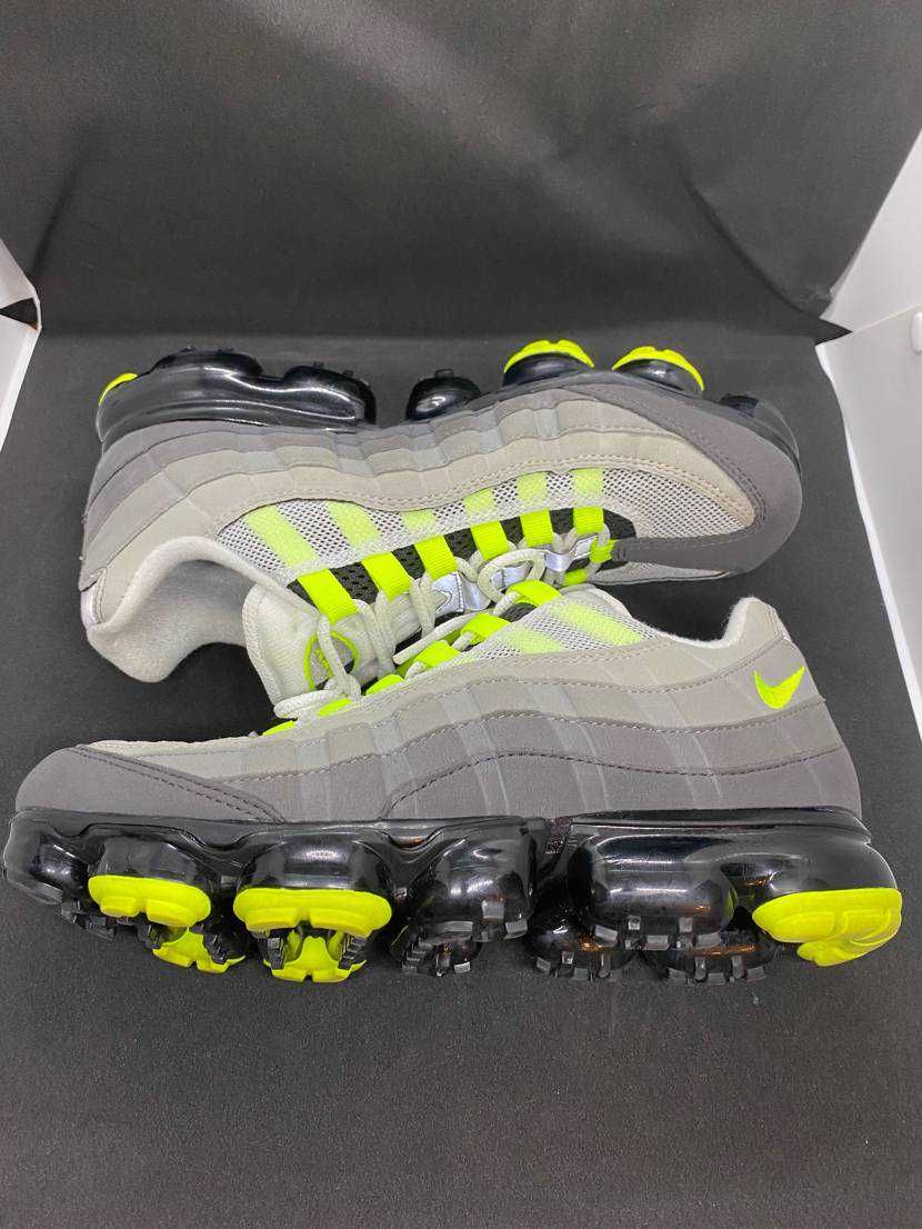 Nike Air Vapormax 95 "Neon"