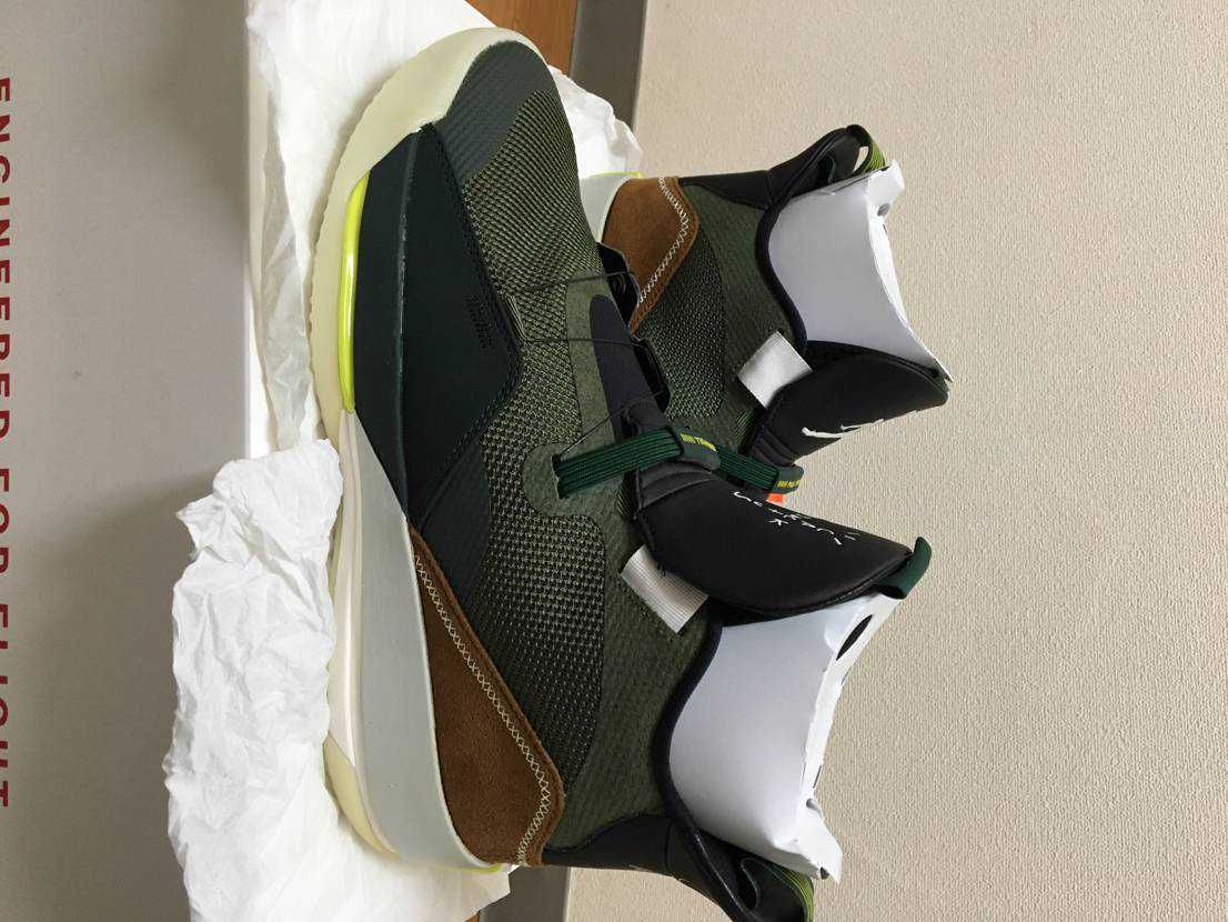 Travis Scott × Nike Air Jordan 33 NRG "Cactus Jack"