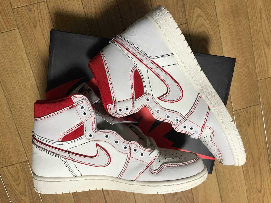 Nike Air Jordan 1 Retro High OG "Sail/University Red"     