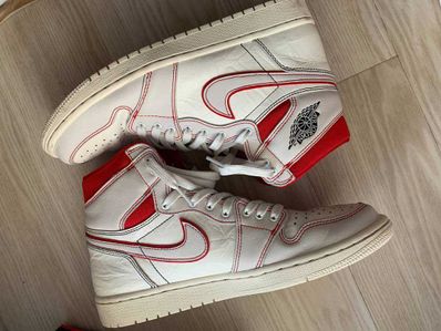 Nike Air Jordan 1 Retro High OG "Sail/University Red"
