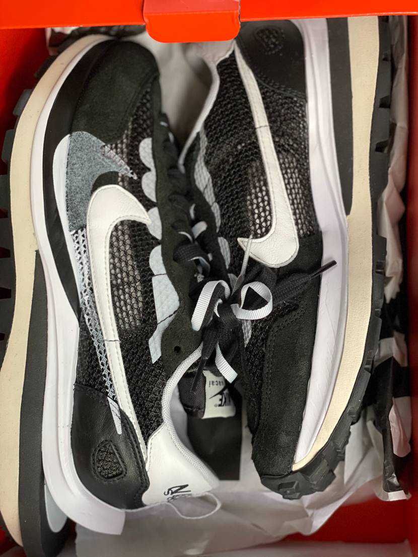 sacai × Nike Vapor Waffle "Black and White"