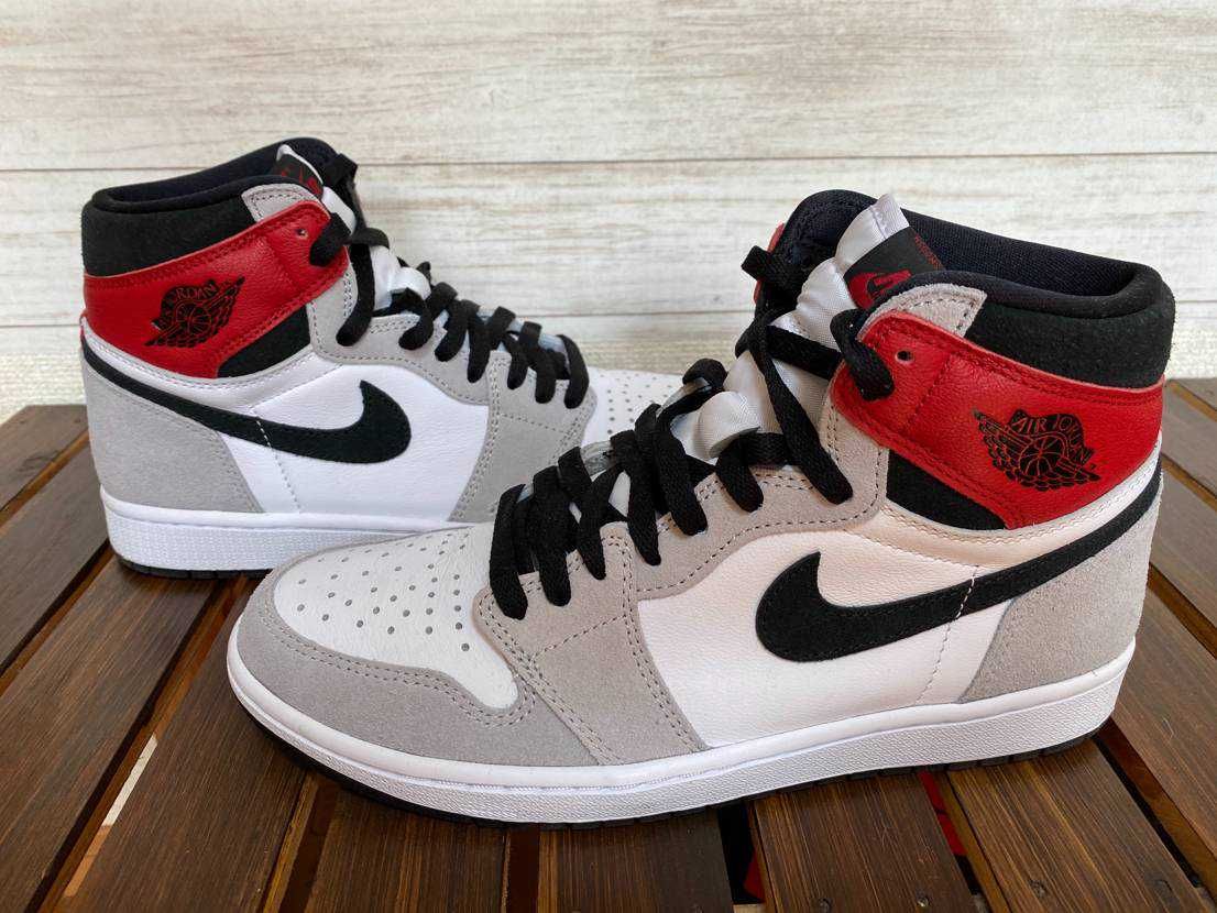 Nike Air Jordan 1 High OG "White/Black/Light Smoke Grey"