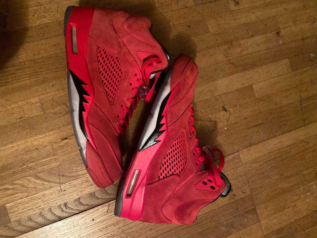 Nike Air Jordan 5 Ratro "Red Suede"