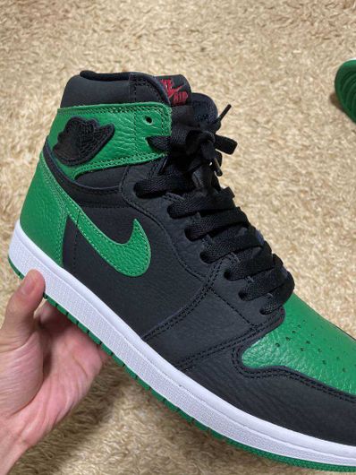 Nike Air Jordan 1 Retro High OG "Black/Pine Green" (2020)